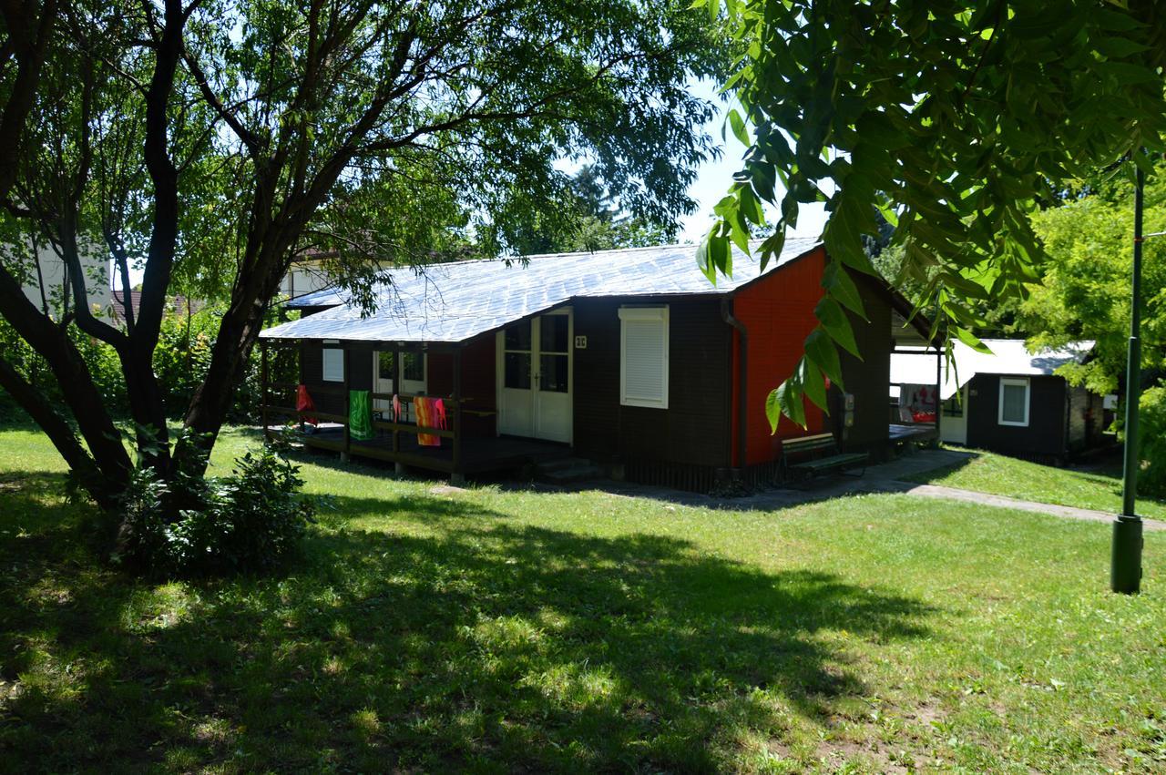 Bed and Breakfast Arnyas Park Apartmanhaz à Balatonalmádi Extérieur photo