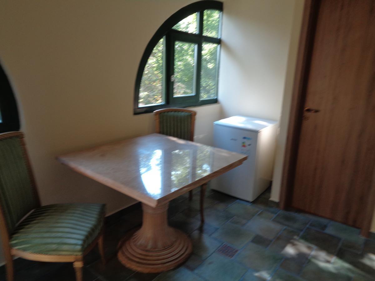 Bed and Breakfast Arnyas Park Apartmanhaz à Balatonalmádi Extérieur photo