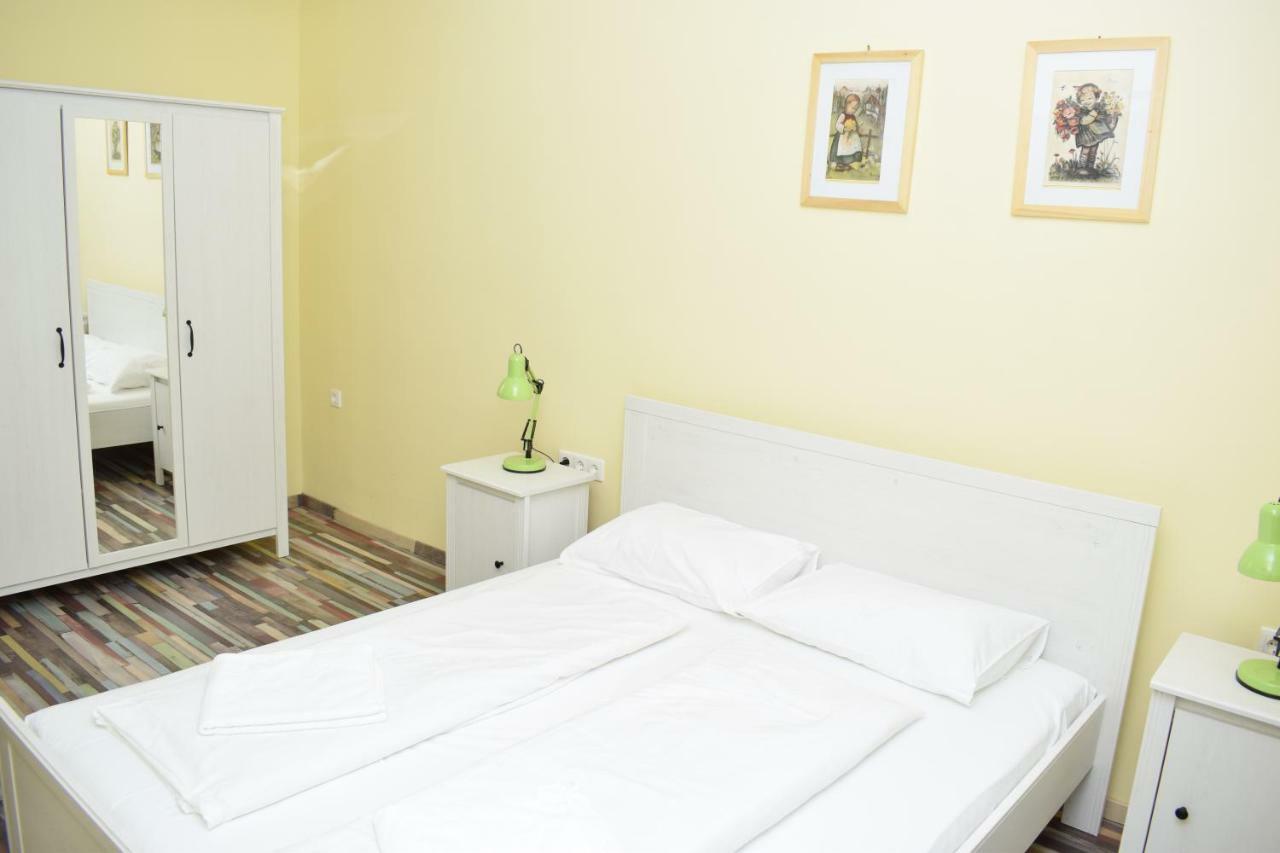 Bed and Breakfast Arnyas Park Apartmanhaz à Balatonalmádi Extérieur photo