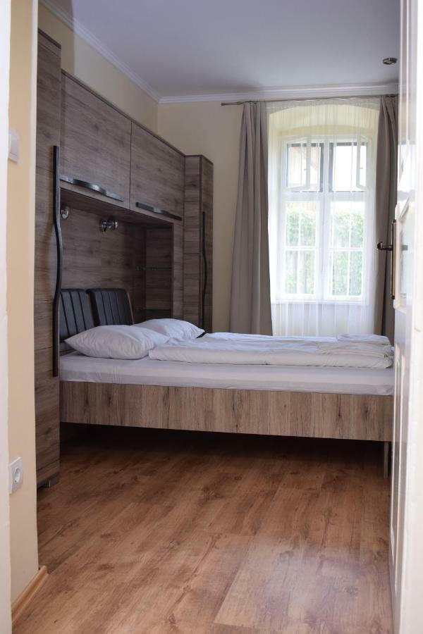 Bed and Breakfast Arnyas Park Apartmanhaz à Balatonalmádi Extérieur photo