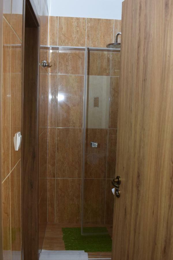 Bed and Breakfast Arnyas Park Apartmanhaz à Balatonalmádi Extérieur photo