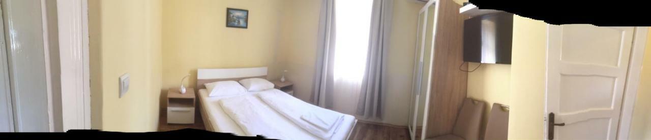 Bed and Breakfast Arnyas Park Apartmanhaz à Balatonalmádi Extérieur photo